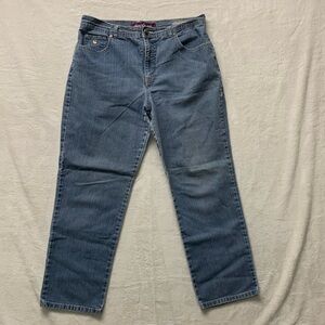 GLORIA VANDERBILT Womens Size 14 short Amanda Blue Jeans 27” Inseam